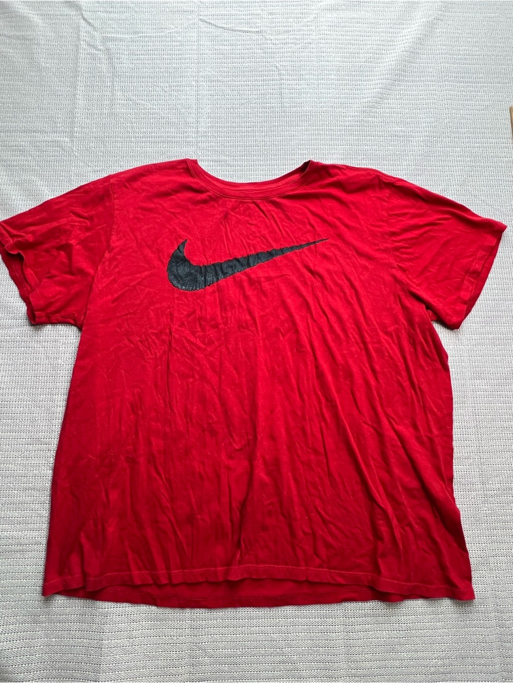 Nike Men’s 3XL Red T-Shirt Athletic Cut Black Swoosh Logo Short Sleeve Tee